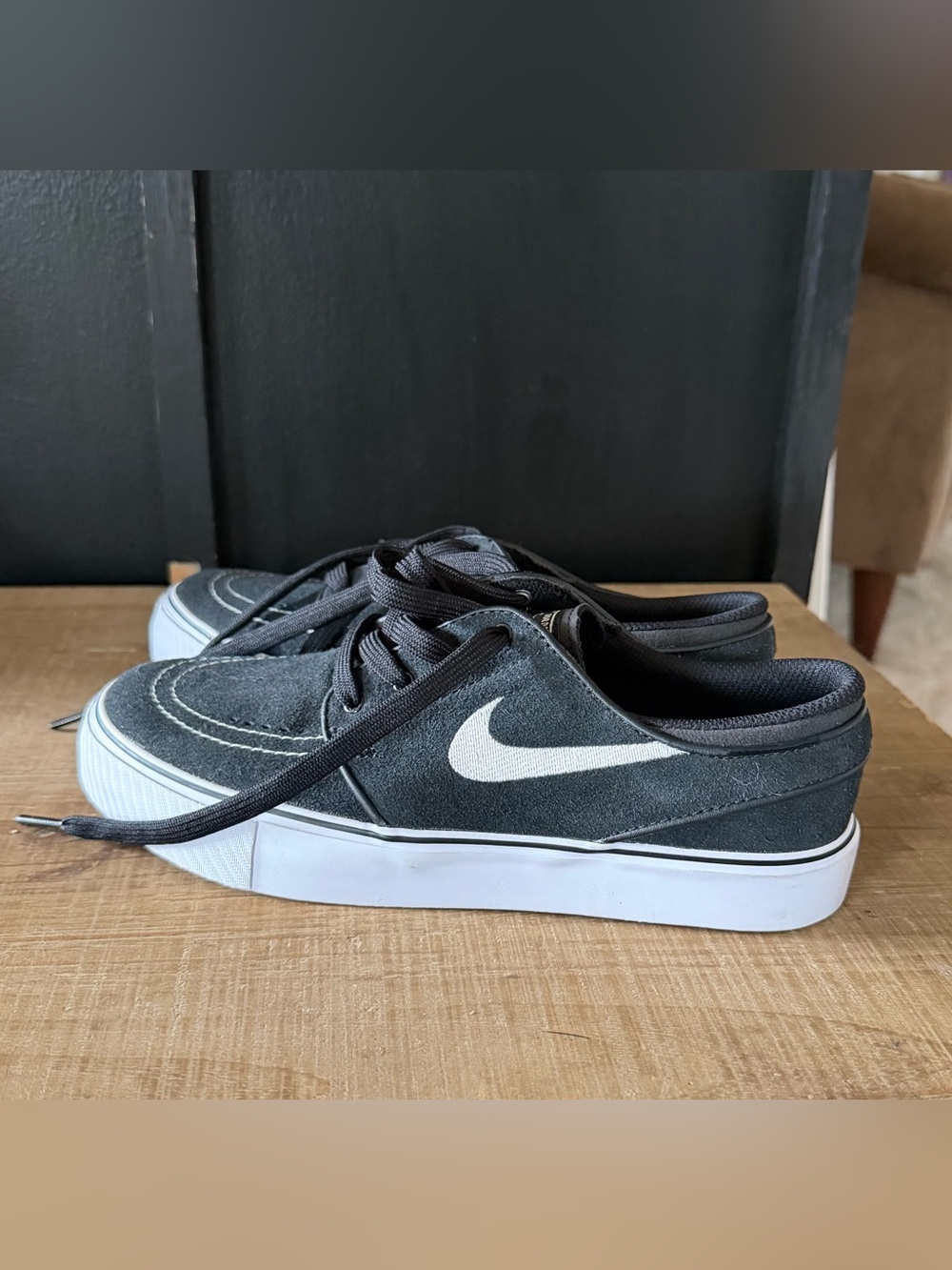Nike Kids Black Low-Top Sneakers